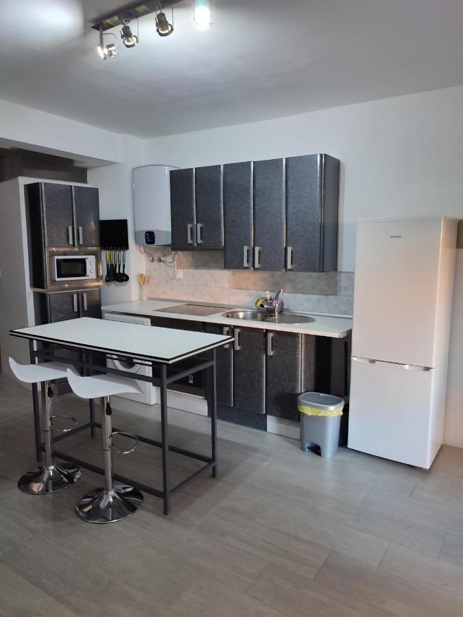 Apartamento Loft CENTRO Con parking GRATIS y Azotea CHILLOUT GRATIS! Talavera de la Reina Exterior foto