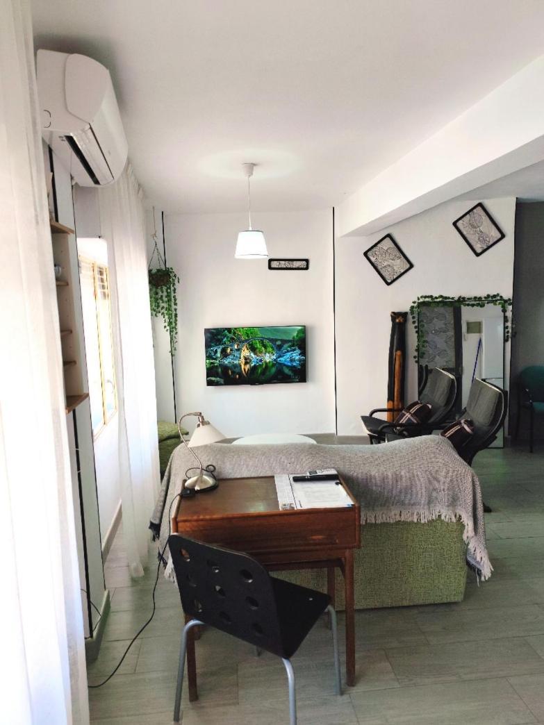 Apartamento Loft CENTRO Con parking GRATIS y Azotea CHILLOUT GRATIS! Talavera de la Reina Exterior foto